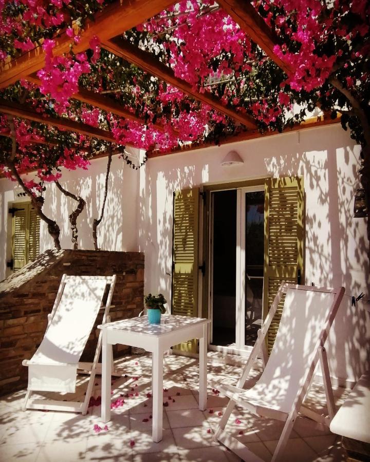 Aegeo Inn Antiparos Città Esterno foto