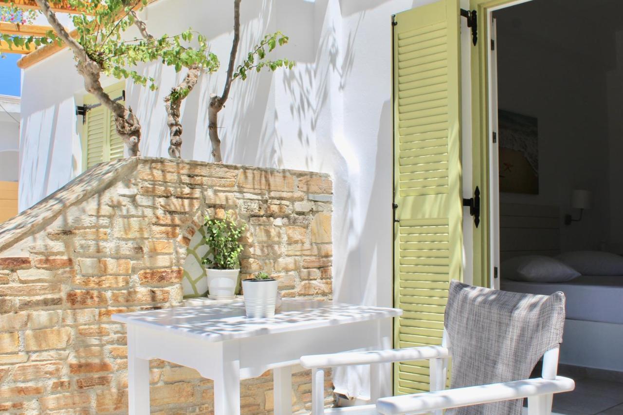 Aegeo Inn Antiparos Città Esterno foto